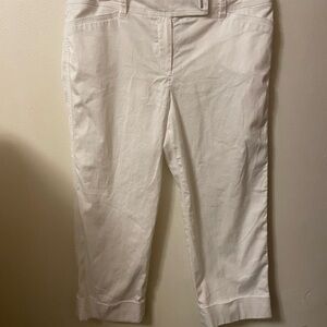 New directions, white cotton, Capri pants and women’s size 6 with cuffed bottoms